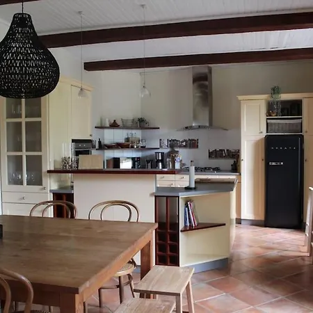 Ferienhaus Domaine Des Lions - Maison De Vacances Charmante Pour 10P Avec Grand Jardin Prive *