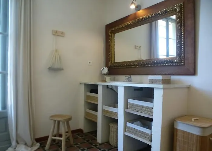 Holiday home Domaine Des Lions - Maison De Charmante A Serignan