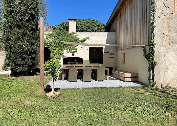 Holiday home Domaine Des Lions - Maison De Charmante A Serignan